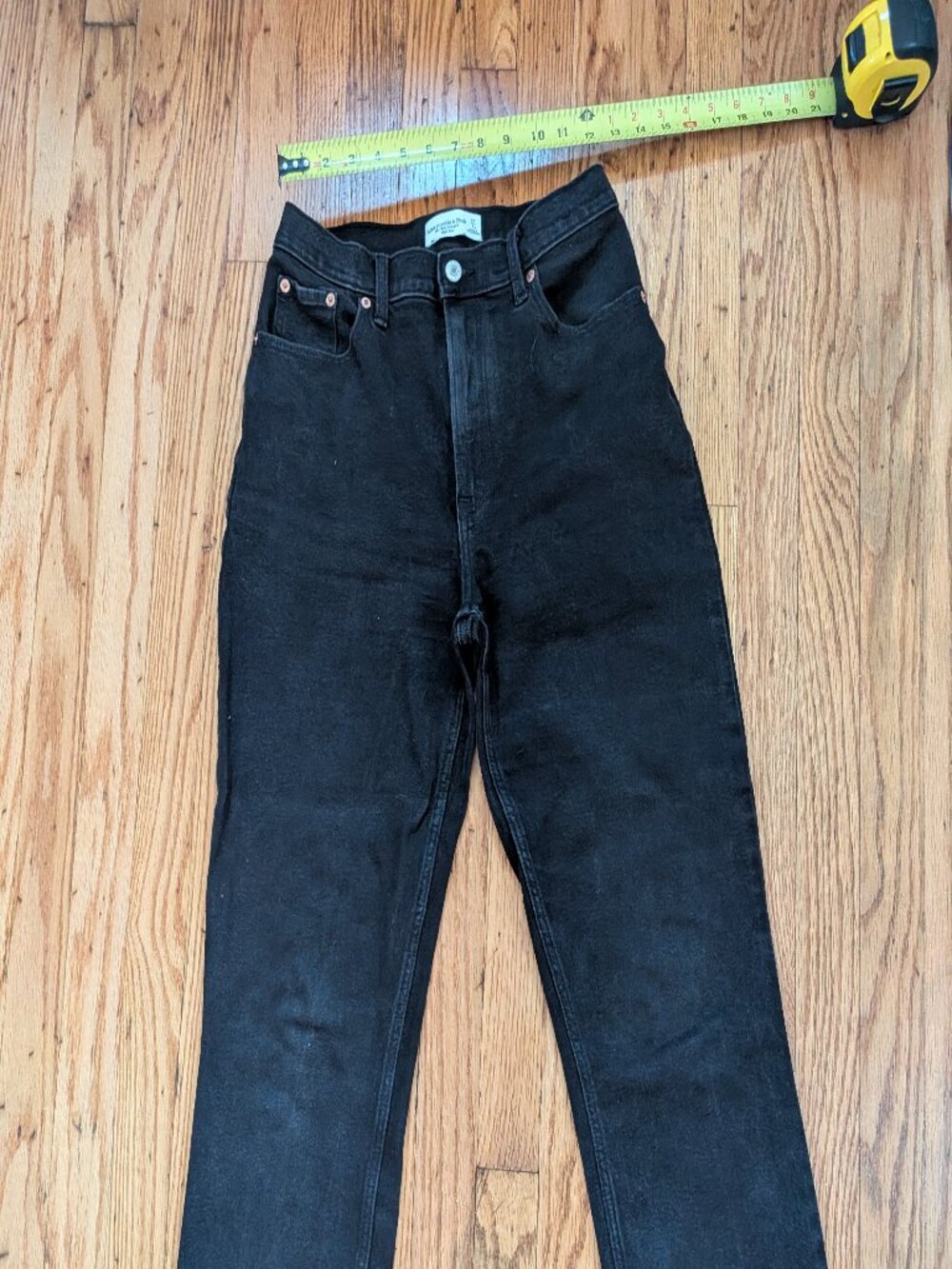 Abercrombie 27 4R Curve Love 90s straight high rise black jeans